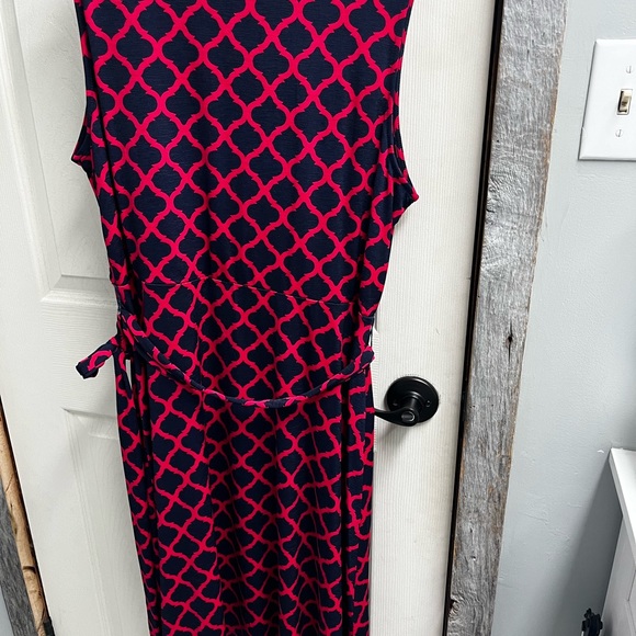 Dress - Picture 4 of 4